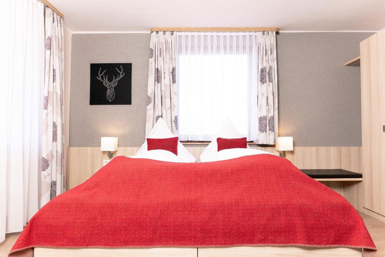 Genusshotel Hirschen - Erholung Im Gruenen Sallneck Екстер'єр фото